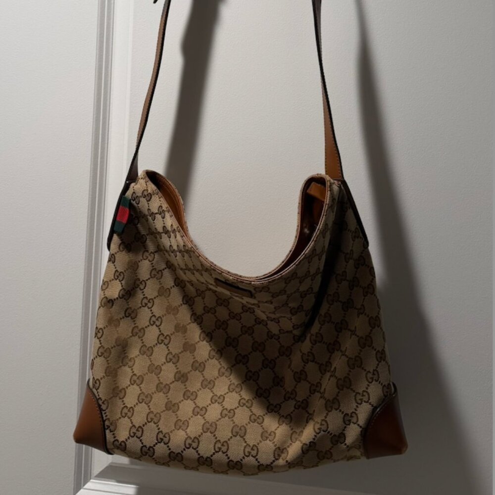 Great GG Canvas Messenger Bag! - Picture 8 of 10